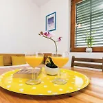 One-bedroom In Appartement *